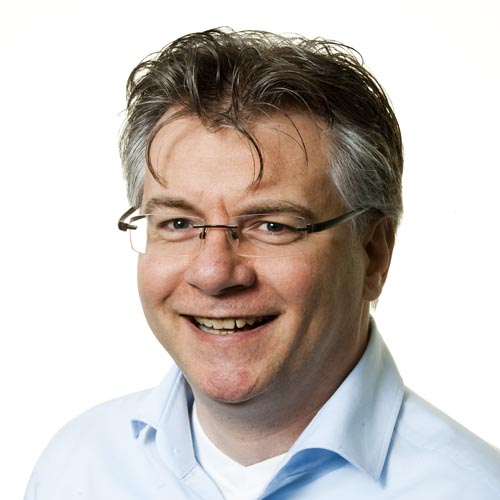 Arjen Bouman is datamanager bij APG. Hij is samen met zijn team datamanagement verantwoordelijk voor het opstellen en implementeren van databeleid bij de grootste pensioenuitvoeringsorganisatie van Nederland.